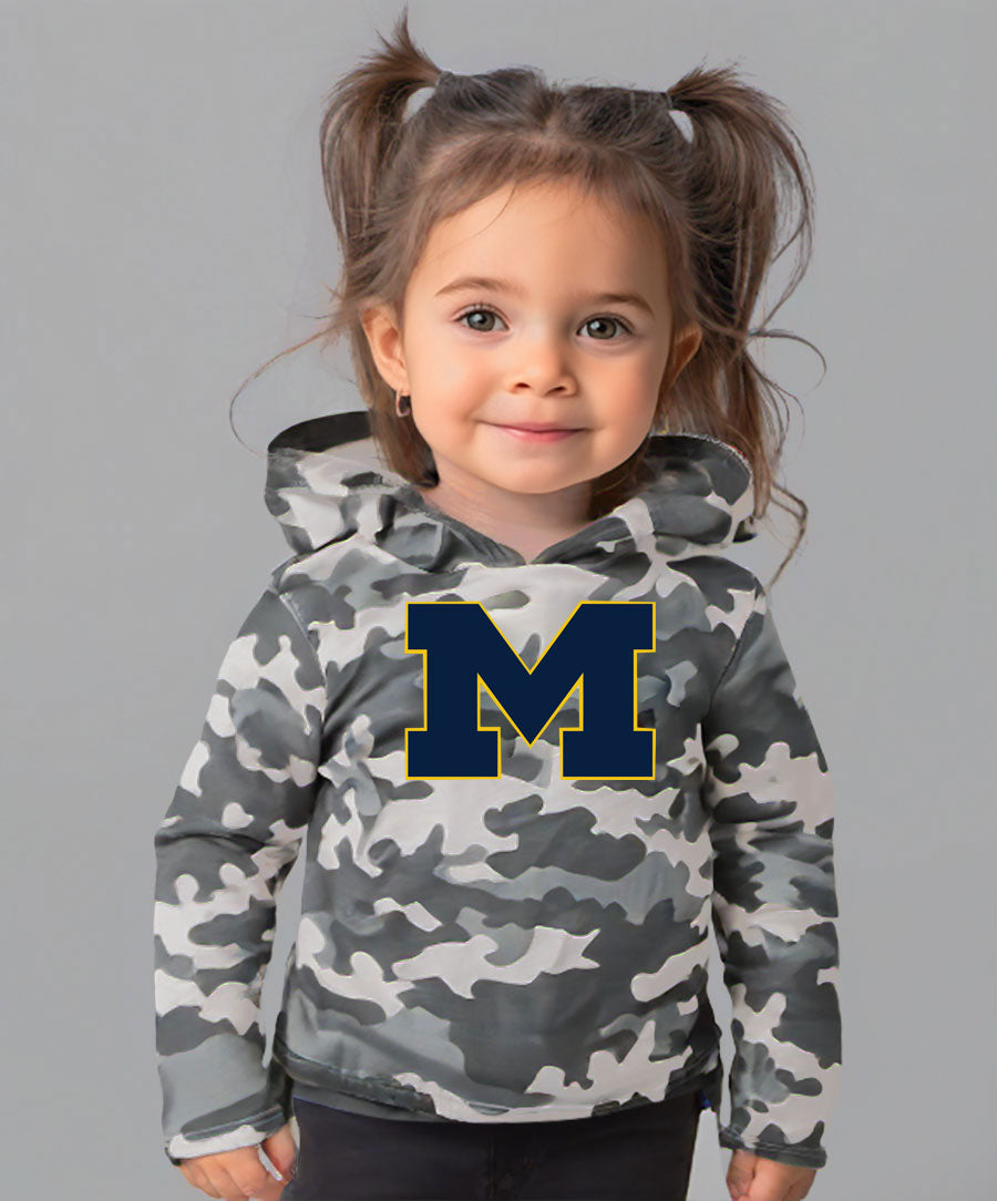 Michigan Wolverines Wes and Willy Toddler Kids and Youth Long Sleeve Camo Hooded T-Shirt