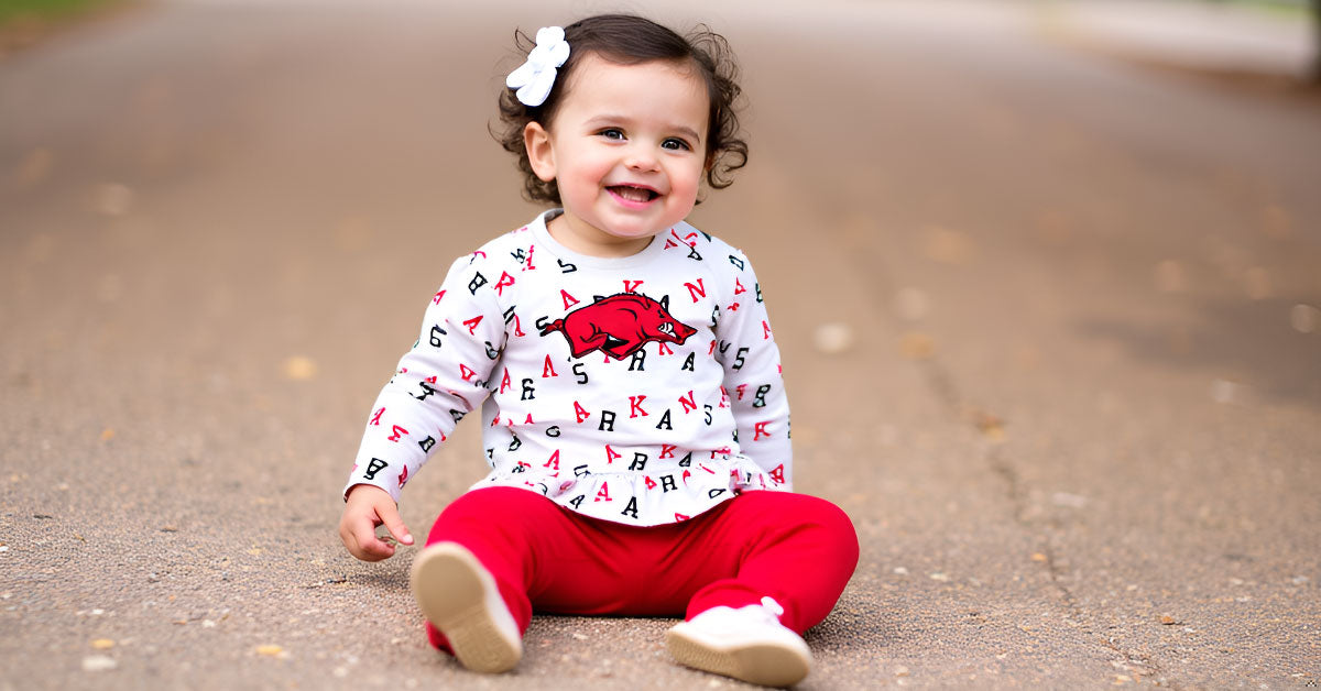 Arkansas Razorbacks Wes and Willy Infant and Toddler Girls All Over Team Logo Outfit