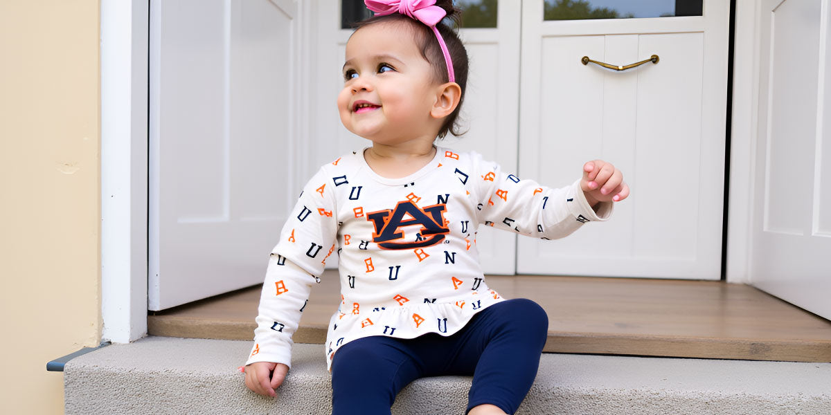 Auburn Tigers Wes and Willy Infant and Toddler Girls All Over Team Logo Outfit