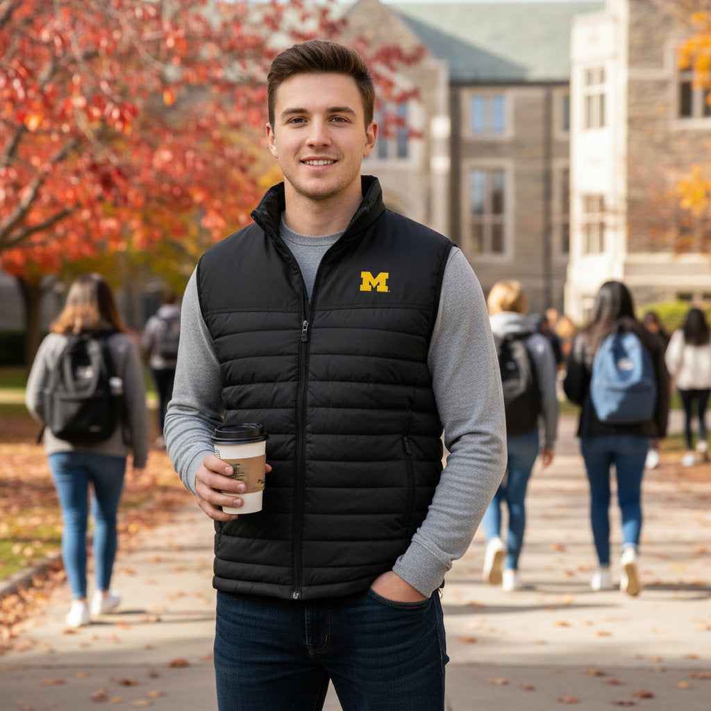 Michigan Wolverines Franchise Club Mens NCAA Team Packable Vest Black