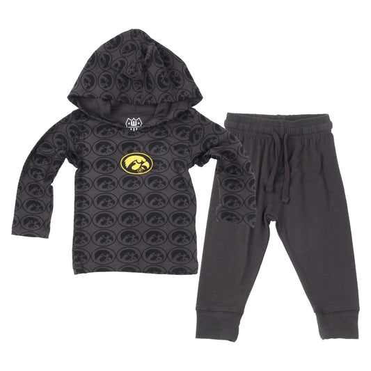 Iowa Hawkeyes Wes and Willy Infant and Toddler All Over Team Logo Outfit